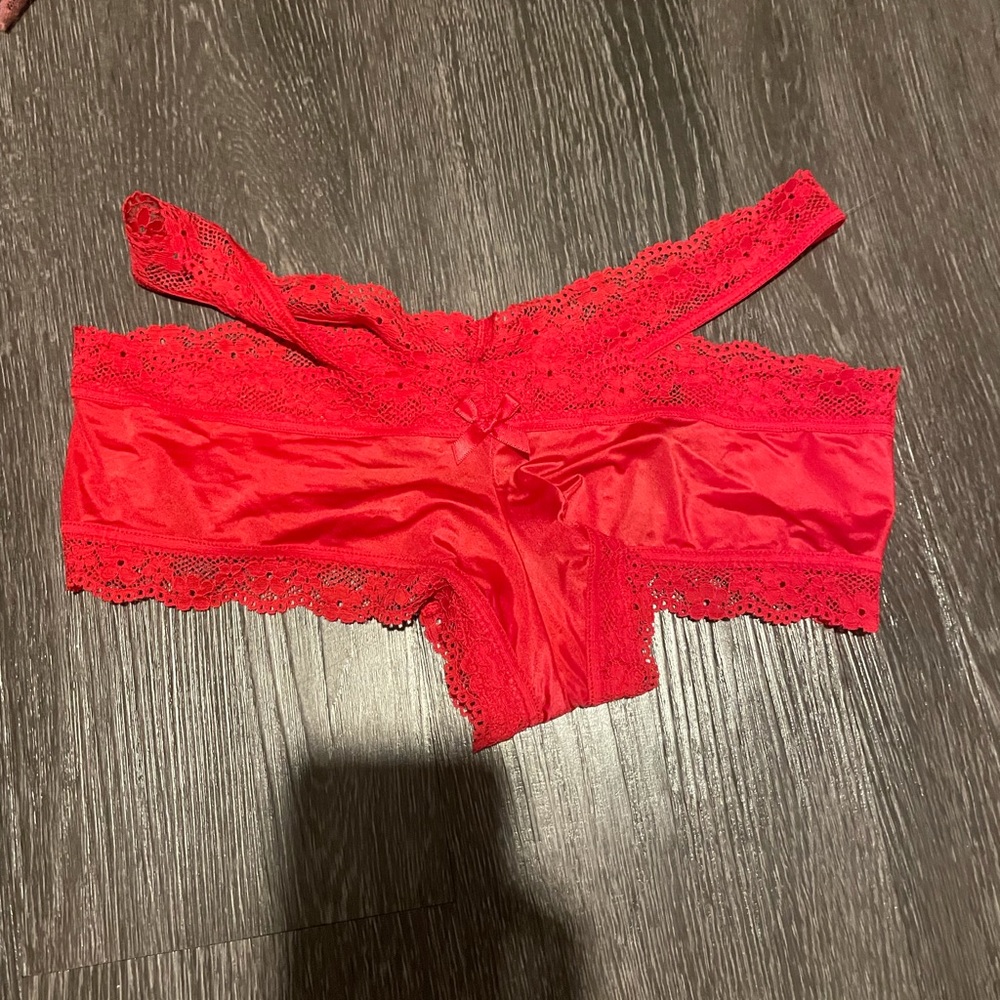 NWOT Victoria’s Secret bottoms